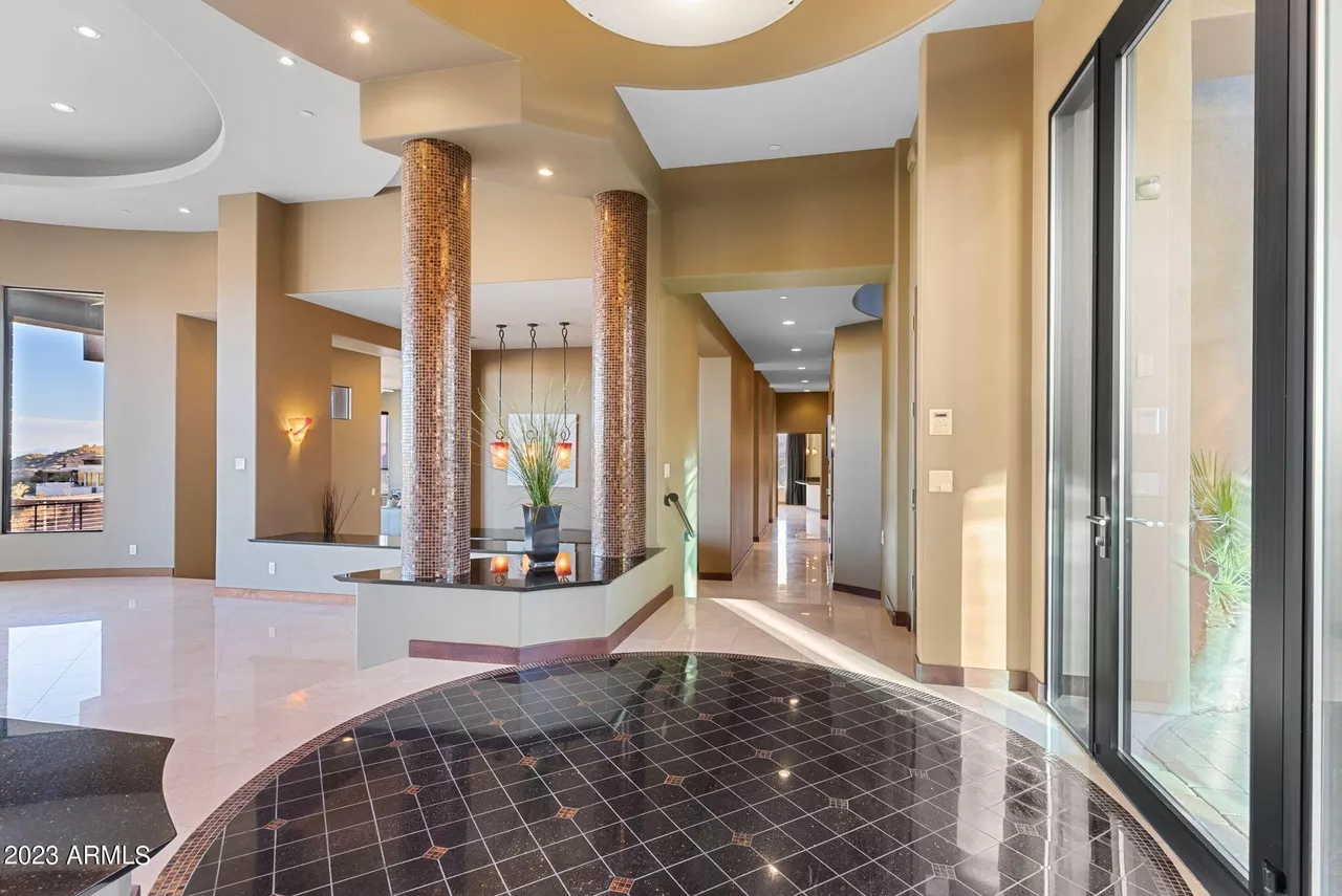 Image: Detroit Pistons player is selling his stunning contemporary mansion [PHOTOS]