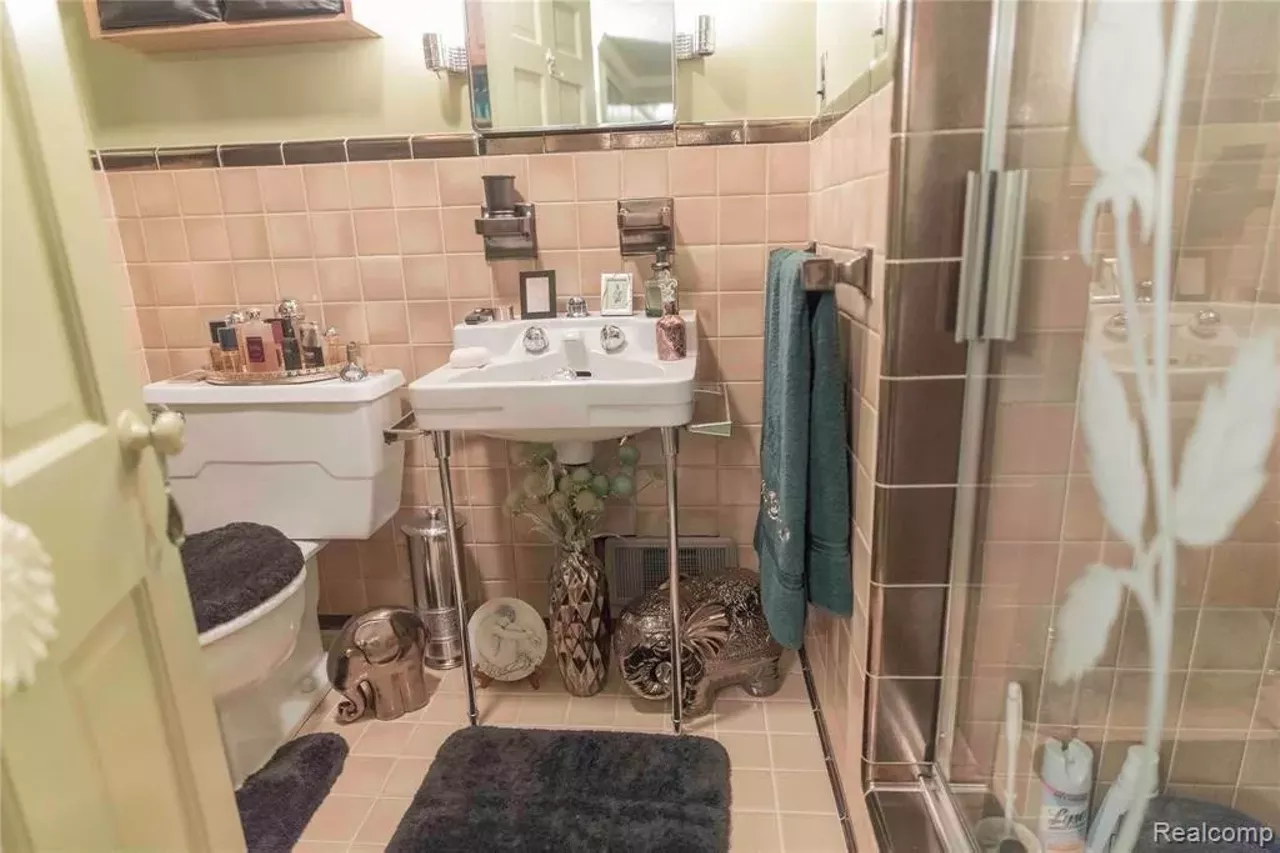 Image: Detroit's most extra house is back on the market [PHOTOS]