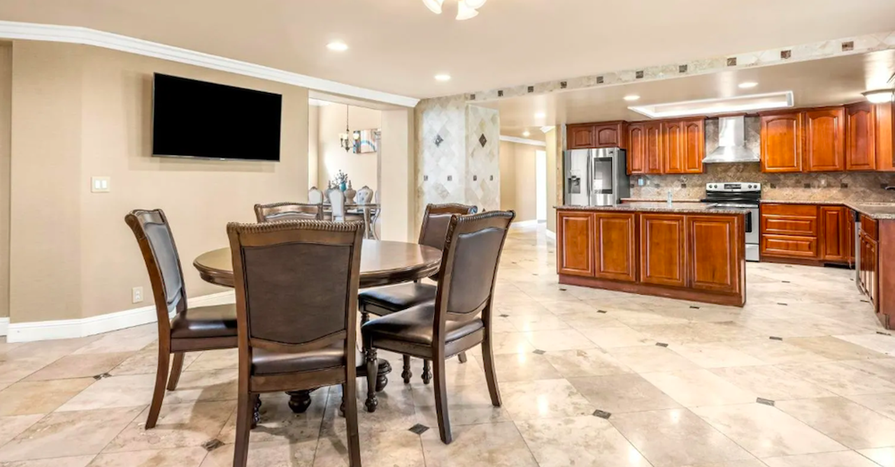 Image: This Detroit Pistons player is selling his Sacremento home complete with a full basketball court [PHOTOS]