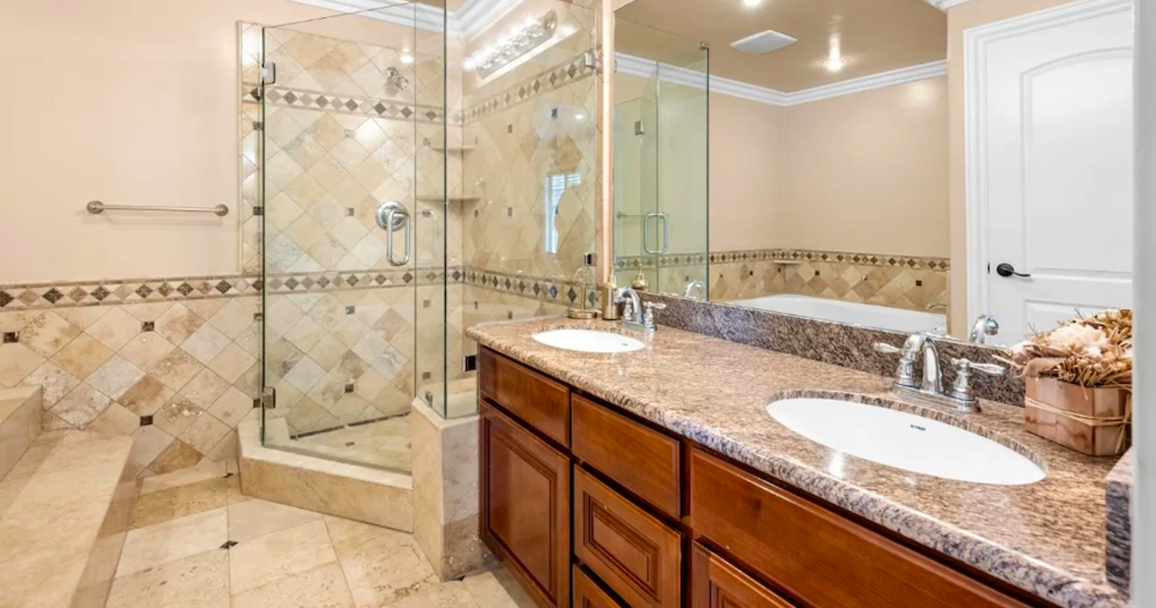 Image: This Detroit Pistons player is selling his Sacremento home complete with a full basketball court [PHOTOS]